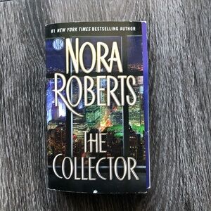 Nora Roberts "The Collector" Mass Market Paperback - Romantic Suspense